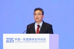 智能正正在沉塑消息生成、取糊口体例 